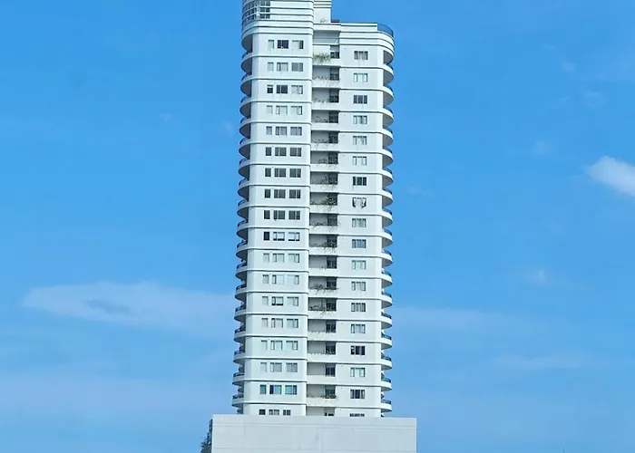Calyx Ayala 3* Cebu