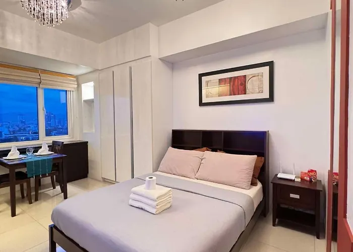 Calyx Ayala Aparthotel 3*